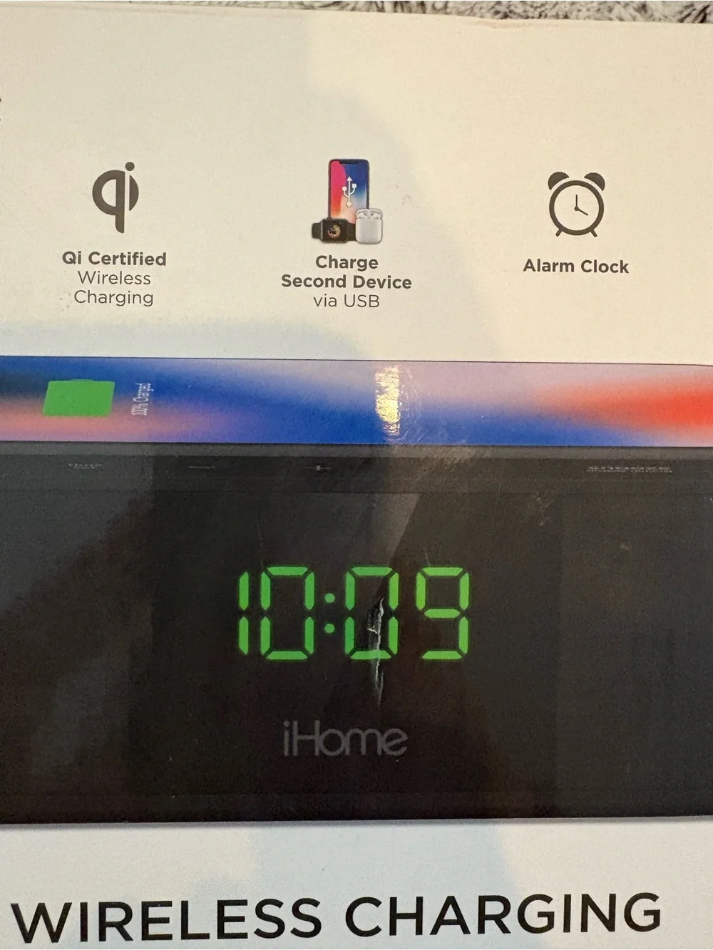 iHome Wireless Charging Alarm Clock - NWT